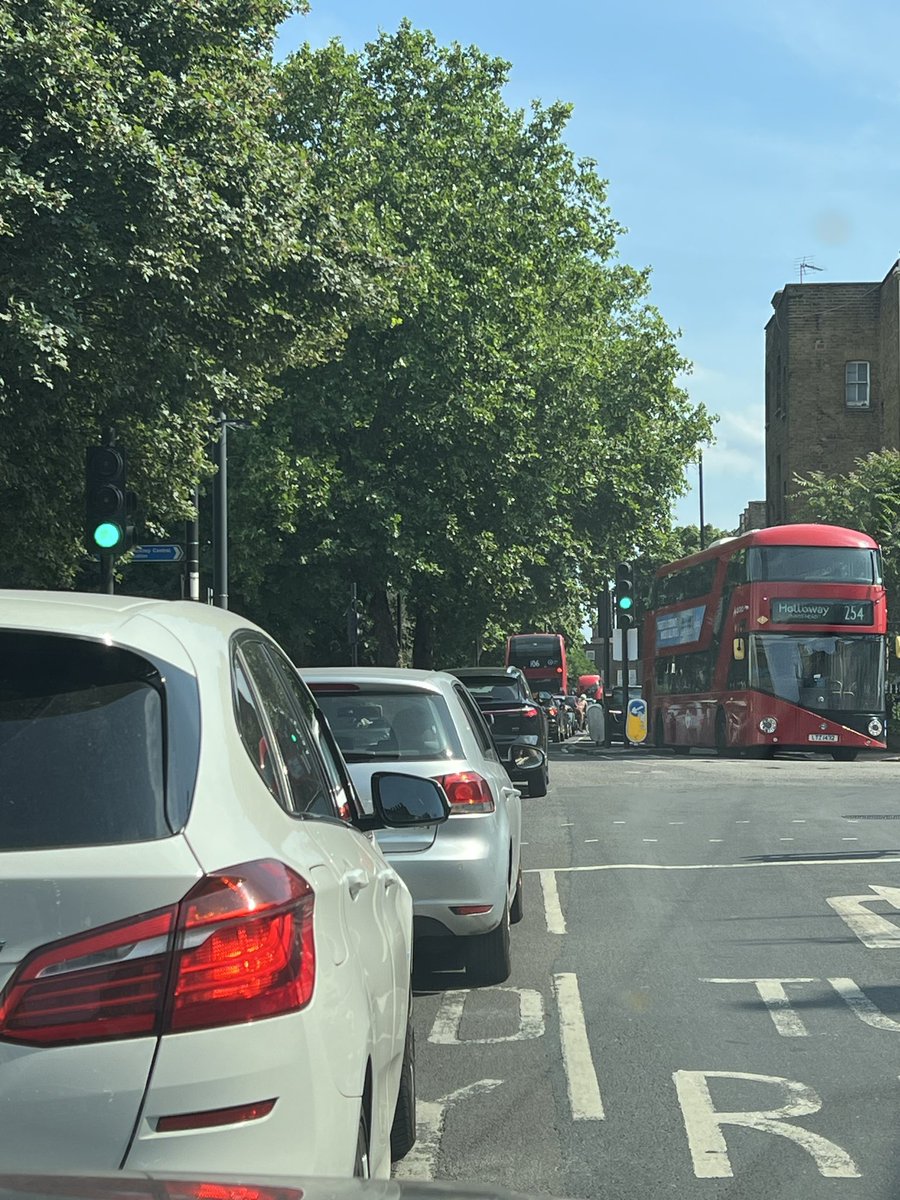 dirJAKubi's tweet photo. Driving in east London is a myth and @hackneycouncil should be ashamed of themselves. 
Why is a 5-10min journey taking 45mins? https://t.co/CiDS3pc8j3