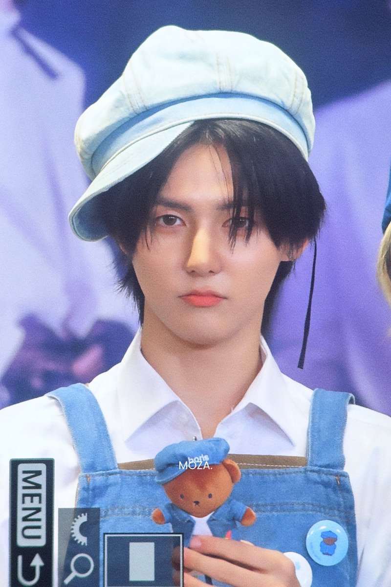 moza0673's tweet photo. 260621 애플뮤직 대면
🐻💙

#김승모 #SEUNGMO #AMPERSANDONE #앰퍼샌드원 #meMOry_of_seungMO https://t.co/Mzuv2orxZB