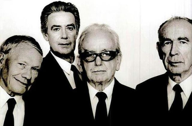 U2ThreeChords's tweet photo. #FathersDay https://t.co/pglxOAKENn