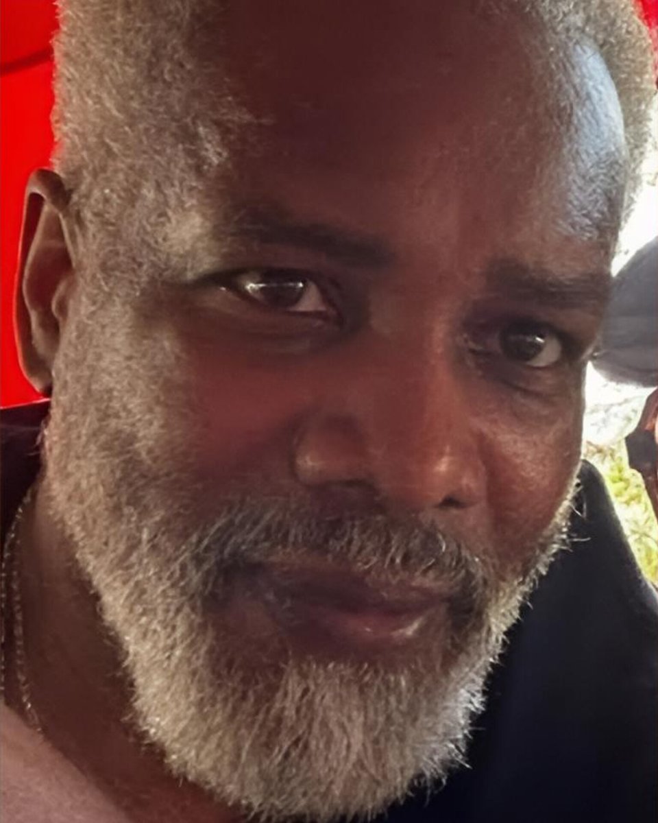 DavidJHarrisJr's tweet photo. 🚨BREAKING: The FBI has captured a major fugitive wanted for a staggering $1.2 billion Medicare fraud scheme in the Philippines.

This marks the second arrest from the FBI’s Most Wanted Fraudsters list in recent operations. The suspect is accused of orchestrating one of the largest healthcare fraud schemes in U.S. history, involving fake billing, unnecessary medical services, and massive kickback schemes that drained taxpayer funds.

The arrest demonstrates the FBI’s commitment to pursuing international fugitives who steal from American healthcare programs.