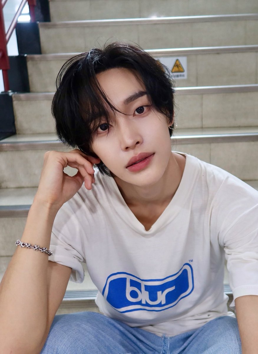 bbinniebape's tweet photo. คนอะไรหล่อจัง เบ้าหน้าแบบ100ปีมีครั้งนึง Ĭ ^ Ĭ https://t.co/kImK1SDFe8