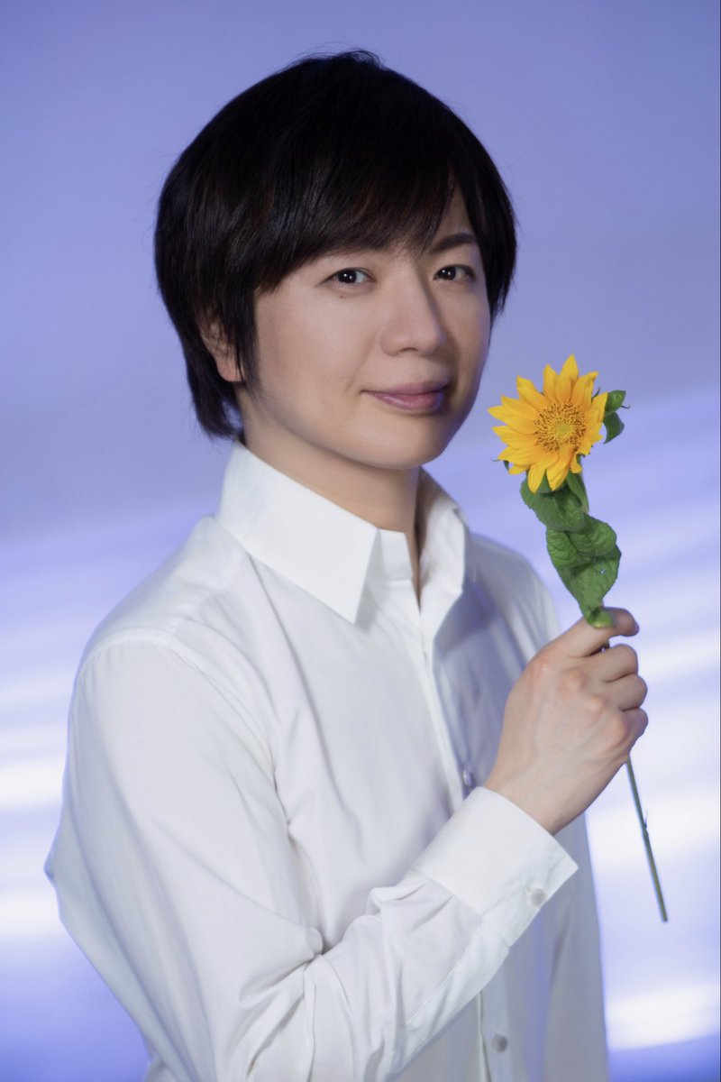 takeshima_staff's tweet photo. "ヒマワリ"

  花言葉は

    「情熱」

Jewel Box
～ムーンストーン～
無事終了しました。
全ての皆さまに感謝いたします。
言葉が出てこないほどに
力尽きました...
あ、世界中のお父さんへ、
ありがとうございます。
皆さんにとって
明日が良い日になりますように。
ありがとうございます。
#ひろネット #花便り #コンサート