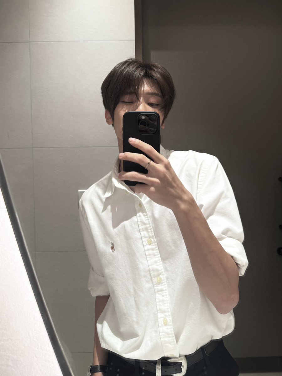 oningg511's tweet photo. 내가 너땜시 살어야 https://t.co/4RqHMQUDHr