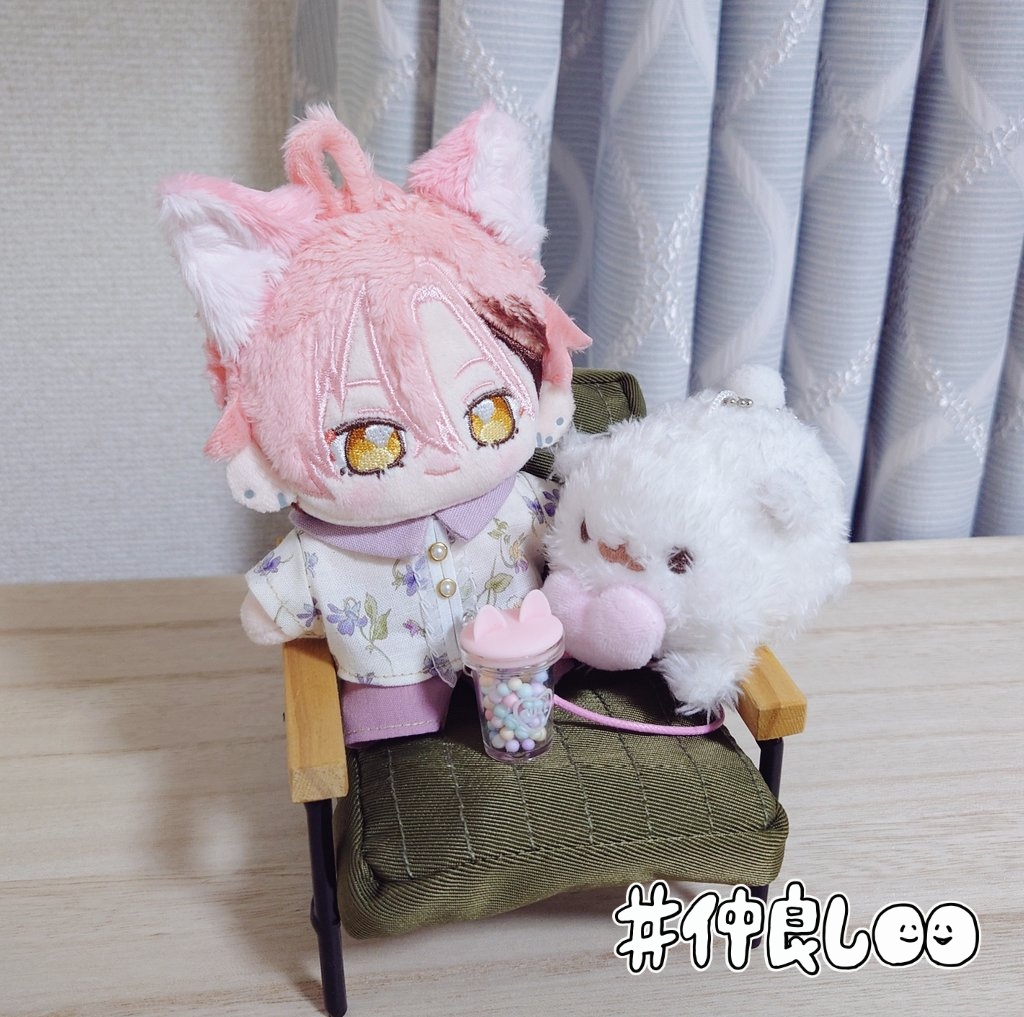 2002_Castilla's tweet photo. お耳はforenaさん(@sr0133s)です。安定のかわいさ！！いつもありがとうございます😌

ましゅぬ、アホ毛が固定されてるので、つける位置に悩む😂
お耳は🐰わたぬの分も買わせて頂いたけど、えいちぬの様子を見つつ付けます🥰 https://t.co/x6oi9KFfp2
