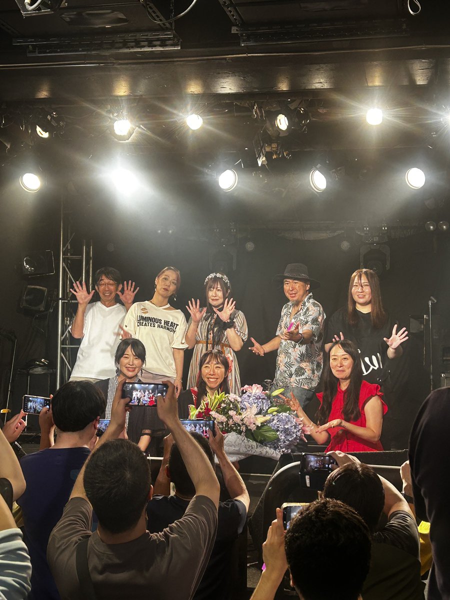 JunkoSuehiro's tweet photo. 普段ラテン、ラテンーって言っている鎌倉ワールドラジオJunko &amp; Hotaru も

夜桜真里亜さんの生誕祭にうかがい
美少女ゲームソング、アニソン、を歌われるシンガーさん達のオリジナル曲もあわせて聞かせていただき感極まってます

真里亜さん8/29コロンビアジャパンフェスティバル@逗子ご出演決定！ https://t.co/SBwiuFpGr8