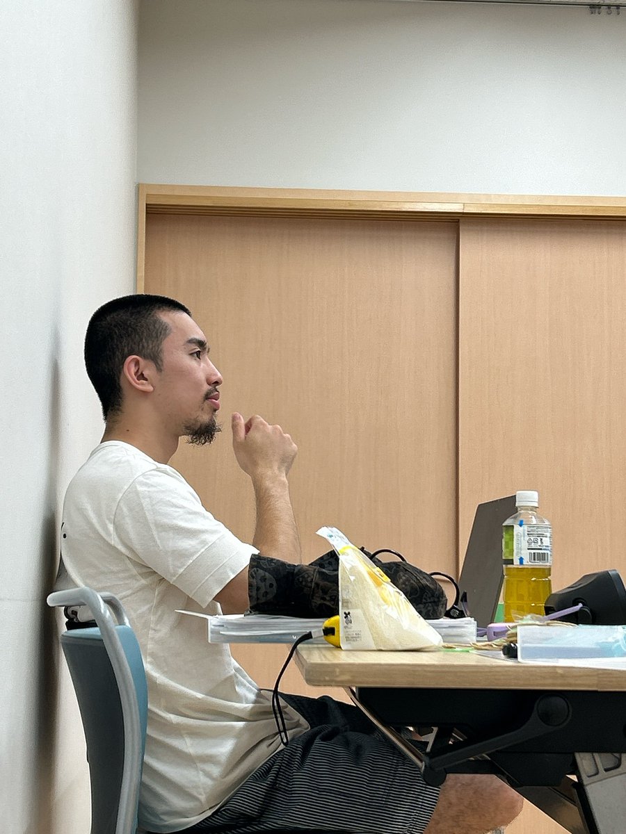sayaka_toen's tweet photo. 稽古の様子をちらっと🫣
今日は最終シーンまで辿り着きました！
これからがますます楽しみ！

#ピーターパンと空飛ぶ大人たち

#まいにちパブリックホリデー https://t.co/bpWokq66Id