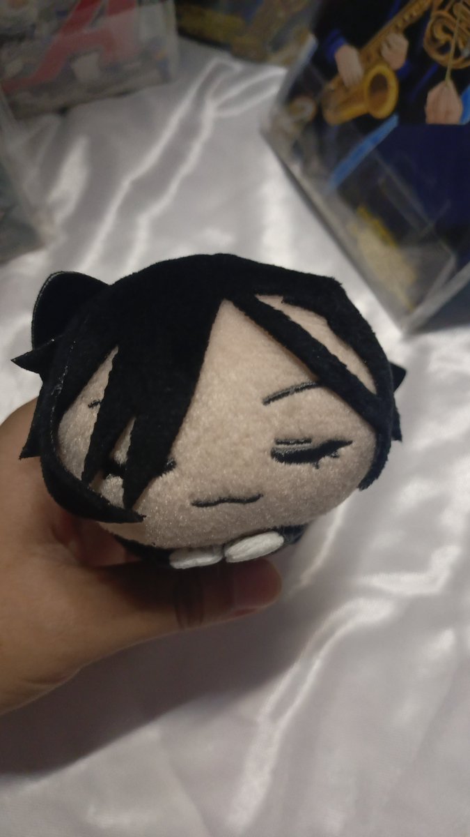 cahphantomhive_'s tweet photo. ⚛ RT &amp; like are apreciate ⚛
wts want to sell ohiruneko sebagian black butler kuroshitsuji 

Official with tag ✅
Avail Sebastian ✅ 
160k inc all 🍊 
Detail, offer dll? DM 📩 
#warunganime #warungblackbutler https://t.co/Uv7FaLIs4L