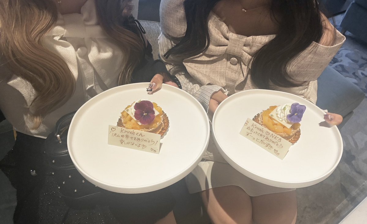 h085657's tweet photo. おとはとクラ活したヨ( ᴗ ̫ ᴗ )♡
タルト食べてきた〜〜🎵🎀
プレート念願すぎる꒦꒷写真全部可愛くて幸せ🪄⭐️
w/@otohan51nkr ♡🍓 https://t.co/e7E06LwbiQ