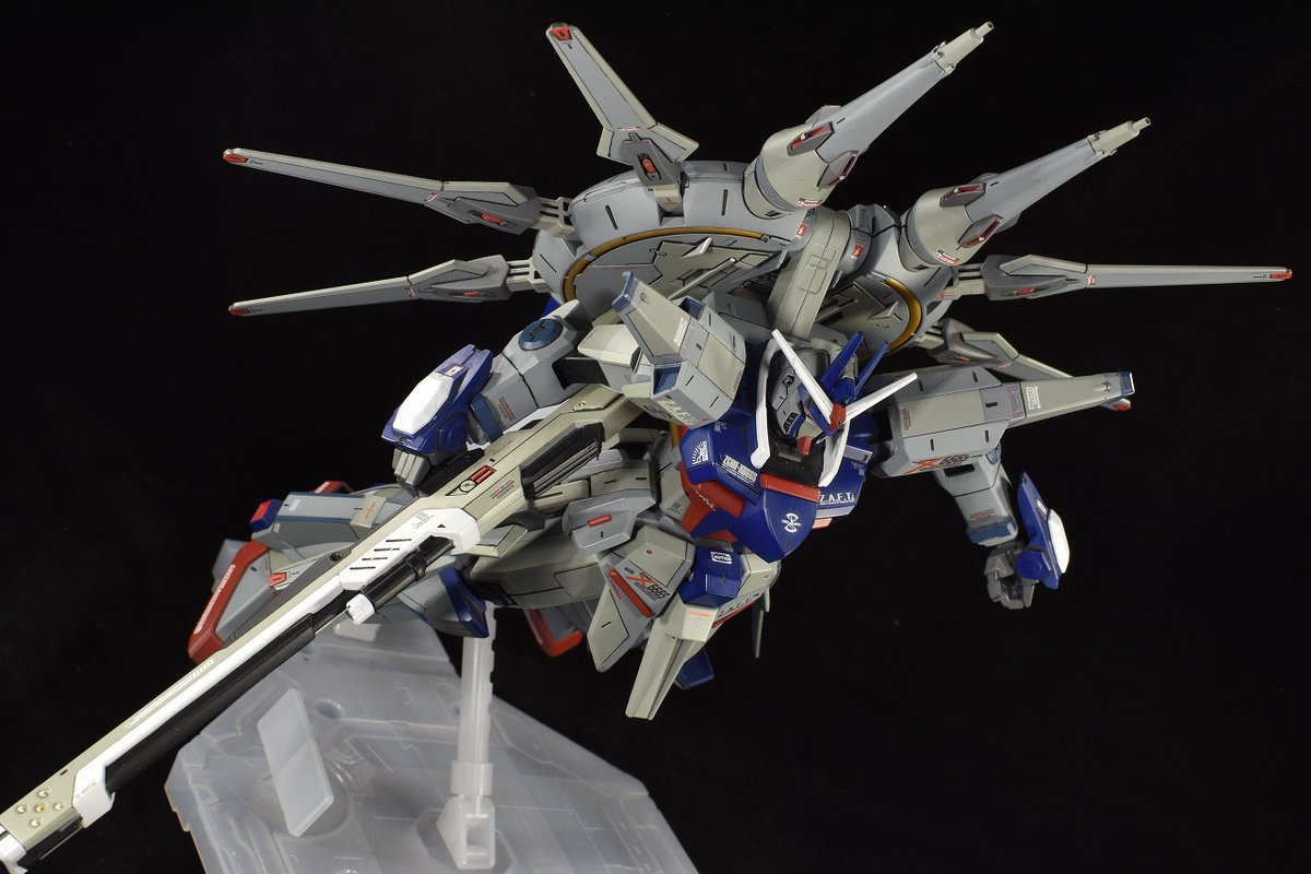 mitz_con's tweet photo. 以外と塗り分けが多かった
(￣^￣)ゞ

#ガンプラ好き
#ガンプラ好きな人と繋がりたい
#ガンプラ好きと繋がりたい
#レジェンドガンダム
#機動戦士ガンダムSEED https://t.co/55Xvef13si