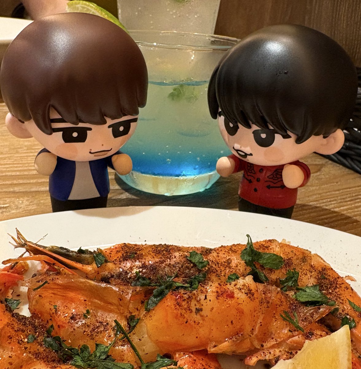 ars_T1107's tweet photo. こーじくんお誕生日おめでとう！！うちにはこーじくん不在ですので、かわりに祝ってもらいました⚜️次シンヨコ行ったらこうじくんの手包み焼売いくからね笑 https://t.co/E9eNC3OPS6