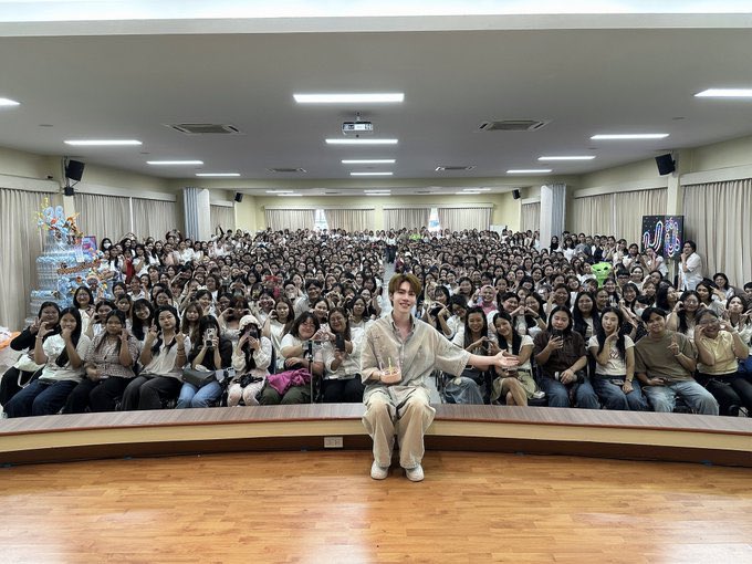 NETJJofficialTH's tweet photo. ขอขอบคุณพี่ๆ แฟนคลับทุกท่านที่ร่วมเป็นส่วนหนึ่งในการทำบุญ “เนื่องในวันคล้ายวันเกิดเจเจ” ในครั้งนี้ด้วยนะคะ
รวมไปถึงแฟน ๆ ที่ร่วมบริจาคเงินสมทบทุน เครื่องอุปโภค และของใช้จำเป็นให้กับสถานสงเคราะห์บ้านเด็กอ่อนพญาไท

ขอให้ผลบุญในครั้งนี้ส่งผลให้ทั้งเจเจและแฟนคลับทุกท่านพบเจอแต่ความสุข มีแต่สิ่งดีๆ เข้ามาในชีวิตนะคะ🙏🏻💖

JJ BIRTHDAY MERIT 2026
#JJMakeMeritDay2026