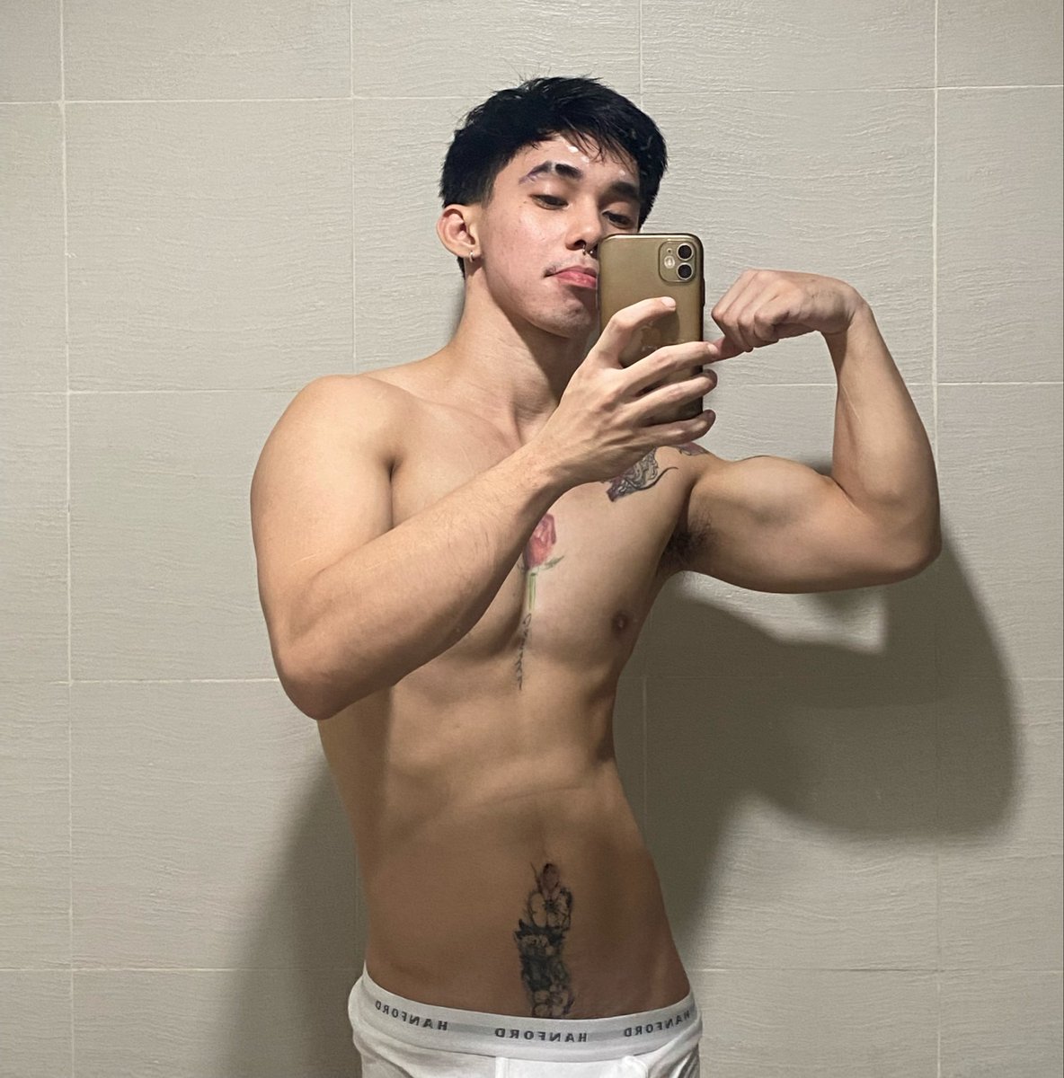 NVanhellsing's tweet photo. Legit account reference:
Gcash: 09514018741 CH***
TG: @NVanhellsing (as is no other digit) https://t.co/thCuniyaIn