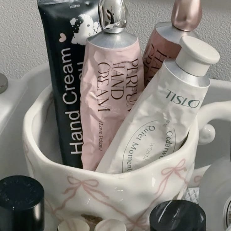 w8misery's tweet photo. 𐔌 𓏵    {{ my wl goals + thinspo }}  ༺
  𓂃  short 🧵 for #edtwt  ꕮ https://t.co/mCKV0yumX2