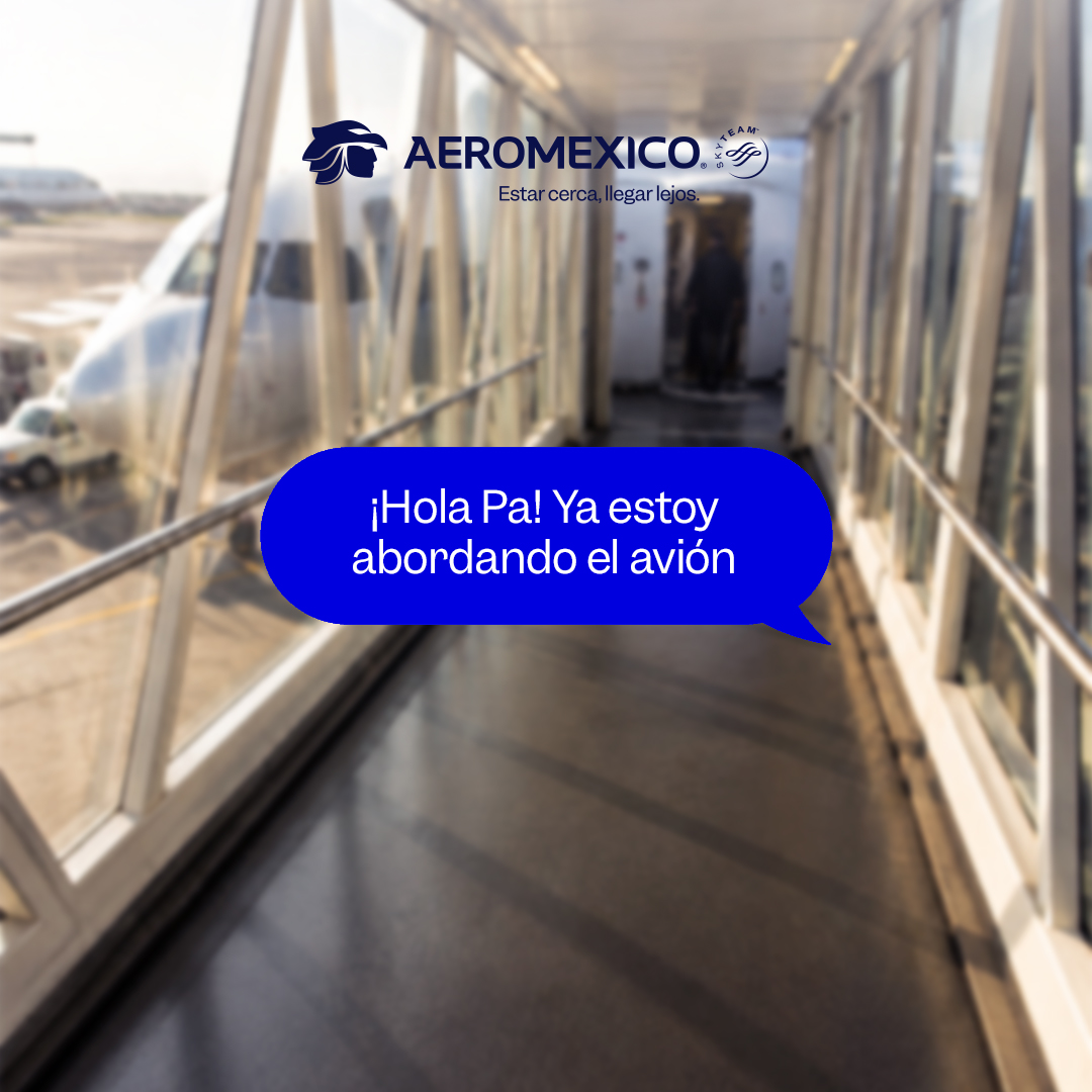 Aeromexico's tweet photo. Hay personas que dejan huellas.
Los papás dejan alas.

Porque antes de enseñarnos a llegar lejos, nos enseñaron a creer que podíamos hacerlo.

Gracias por cada lección, cada palabra de aliento y cada momento en el que nos impulsaste a descubrir todo lo que somos capaces de lograr.

Feliz Día del Padre. 💙