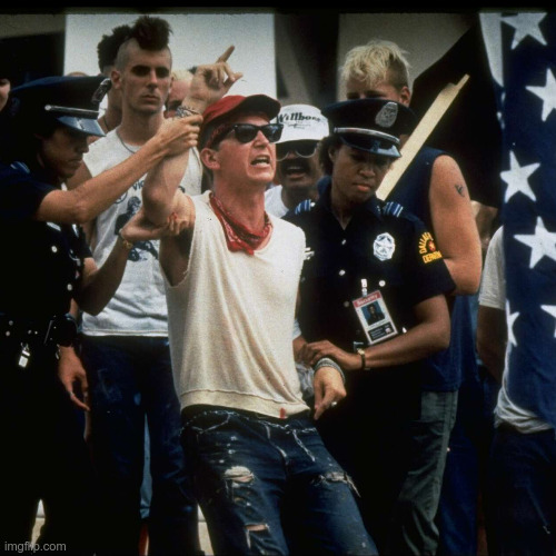 LiamOMaraIV's tweet photo. The #FirstAmendment was judged by #SCOTUS on #ThisDayInHistory in 1989 to protect #FlagBurning as a protest tactic, overturning laws in 48 US states. Congress responded by trying to outlaw it, but SCOTUS again invalidated the law. A country denying such a right is a #PoliceState. https://t.co/N6j6gtTRrk