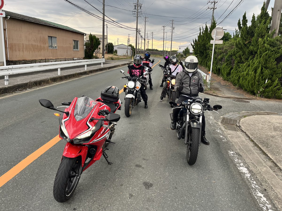 Hamu_R7's tweet photo. 渥美半島ツーお疲れ様でした！
ダイちゃん写真ありがとうございます🙇‍♀️
話が盛り上がり好きでおもろかった笑笑
また走りましょ🏍 https://t.co/3Uww9wTjP6