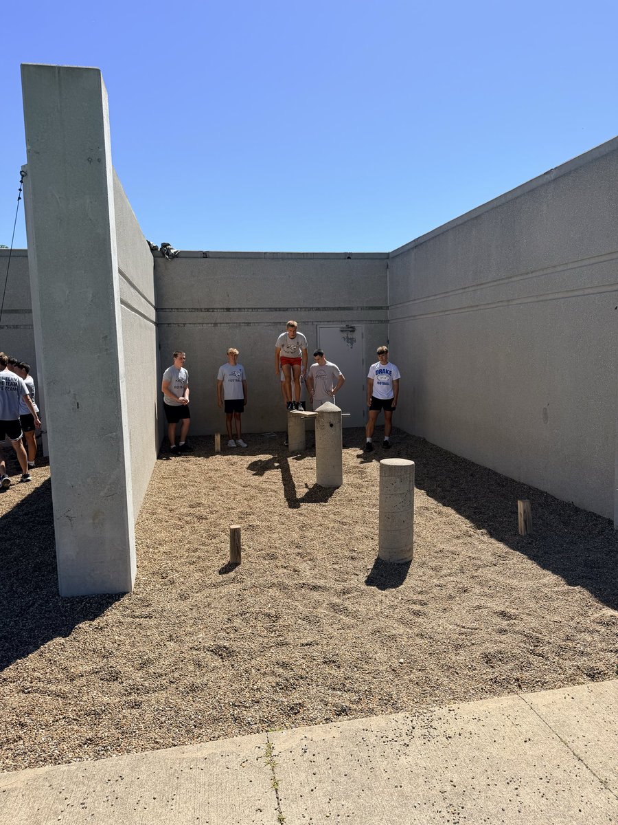 achs_jaguar's tweet photo. Great team outing at Camp Dodge yesterday! 💪 https://t.co/d2n0JtJgI1