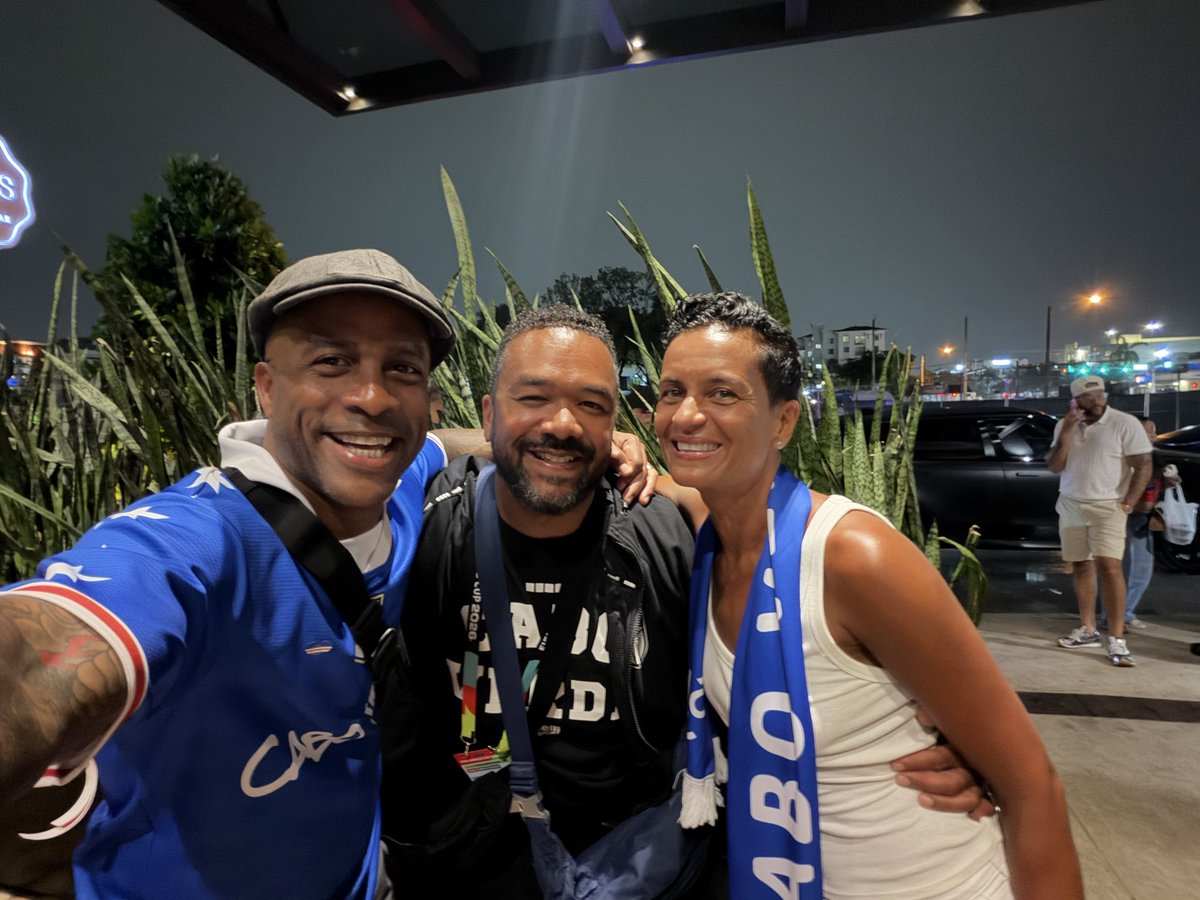 GilsonCarvalh13's tweet photo. Nu bai Cabo Verde‼️ 1% chance 99% fé‼️ Obrigado tubarão azul, muito Obrigado 💙
#caboverde Riba lá tudo hora 🙏🏽
#fifaworldcup2026 #FIFAFEVER2026 https://t.co/36pVmohuzD