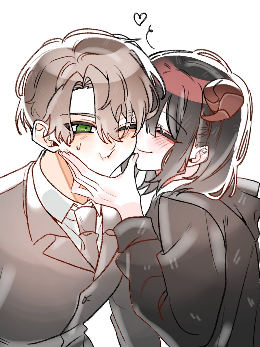 ✦ tweet media
