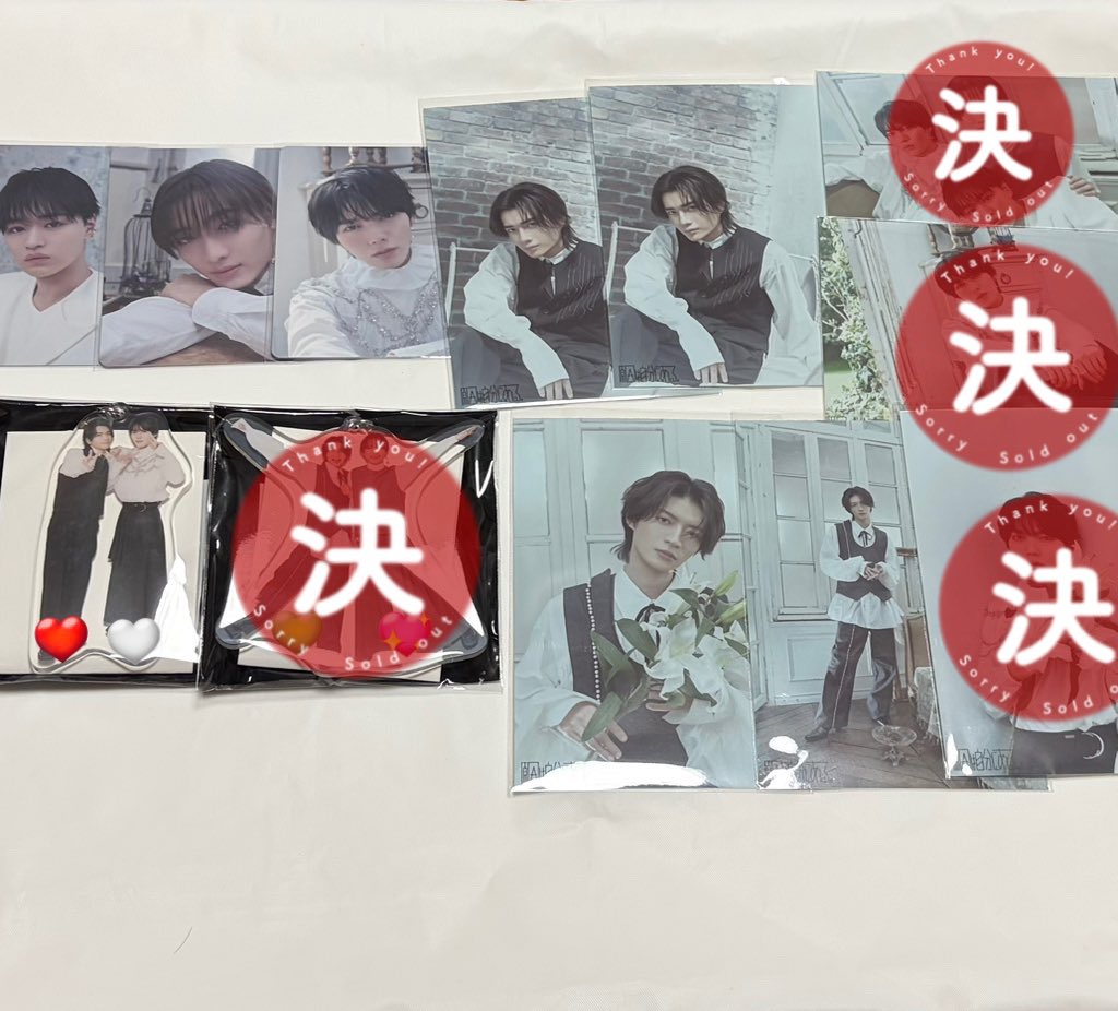 01bebe01's tweet photo. 《交換･譲渡》原因は自分にある。 げんじぶ 仮ノ現 ペアアクキー トレカ 生写真  交換

[譲]画像参照
[求] 💜or定価＋送料

○生写真は印優先
○トレカ💜決まり次第💙(友人分)
○ペアアクキー💚💜優先

●7/5アリツア手渡し可
お気軽にお声掛けください https://t.co/ORVaUEIgPM