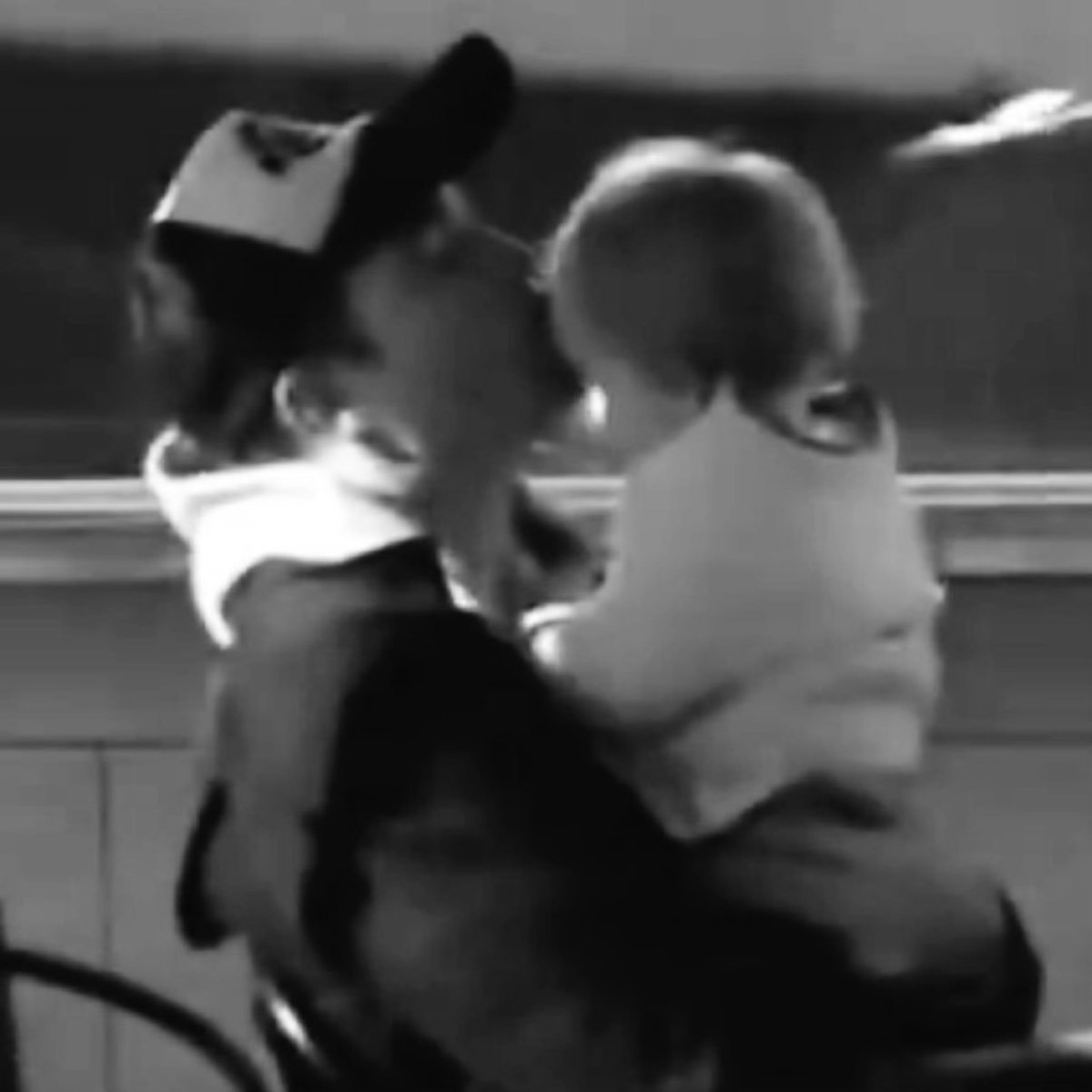 DomilovesRob's tweet photo. Feliz día del padre, Roberto 🎊💓  Verlo así de feliz es lo que siempre quise ☺️ #FelizDíaDelPadre https://t.co/CVCg2geEe3