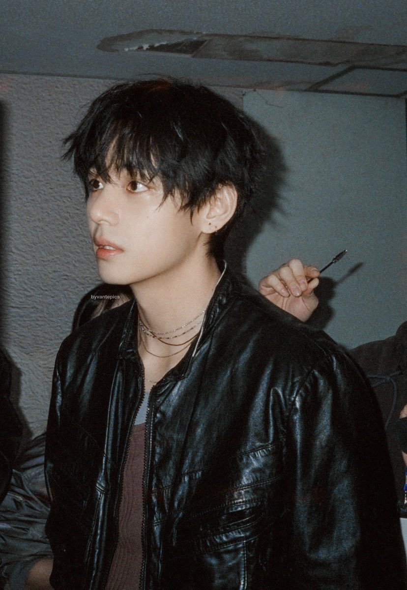 byvantepics's tweet photo. he’s too gorgeous to be real ♥︎ https://t.co/RT1a45JEAM