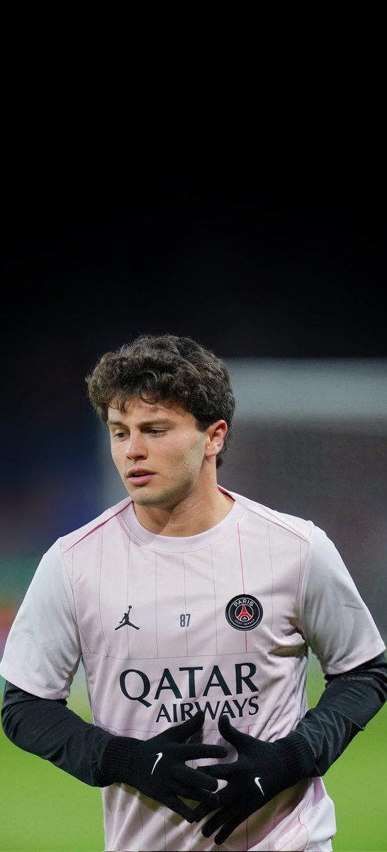 Footbal_Edit_HD's tweet photo. └📂 #PSG 🇫🇷
└📂 João #Neves
➣ @Footbal_Edit_HD https://t.co/N6S2AXZb9z