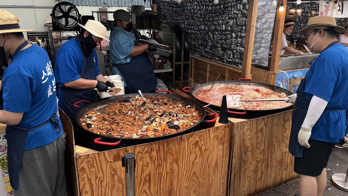 Scarlet_Cres's tweet photo. 부산 1항구

포트빌리지 마지막날

맛있게 먹고갑니다!!!!! https://t.co/WOmW7BrOSC