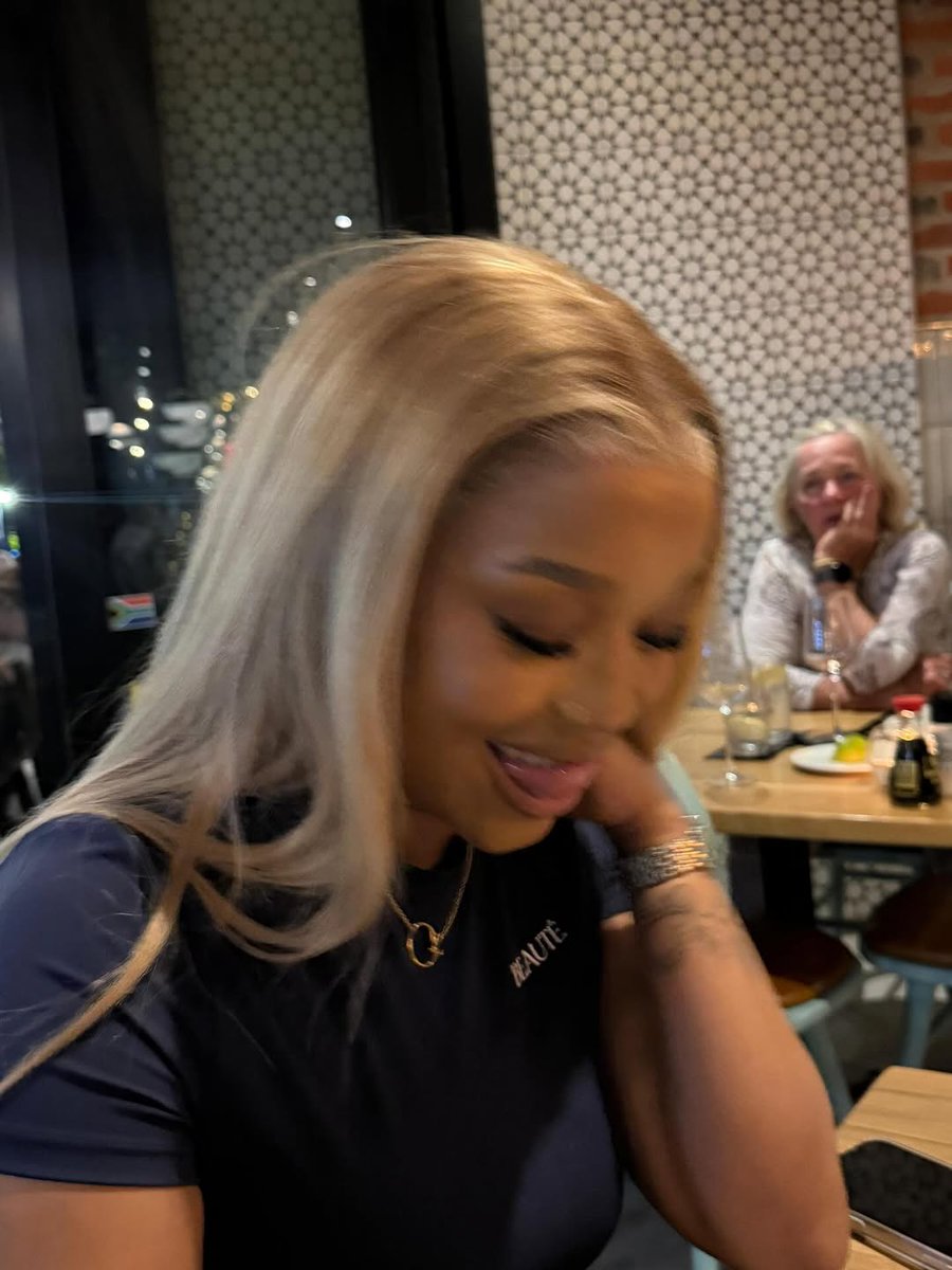 thabeex tweet picture