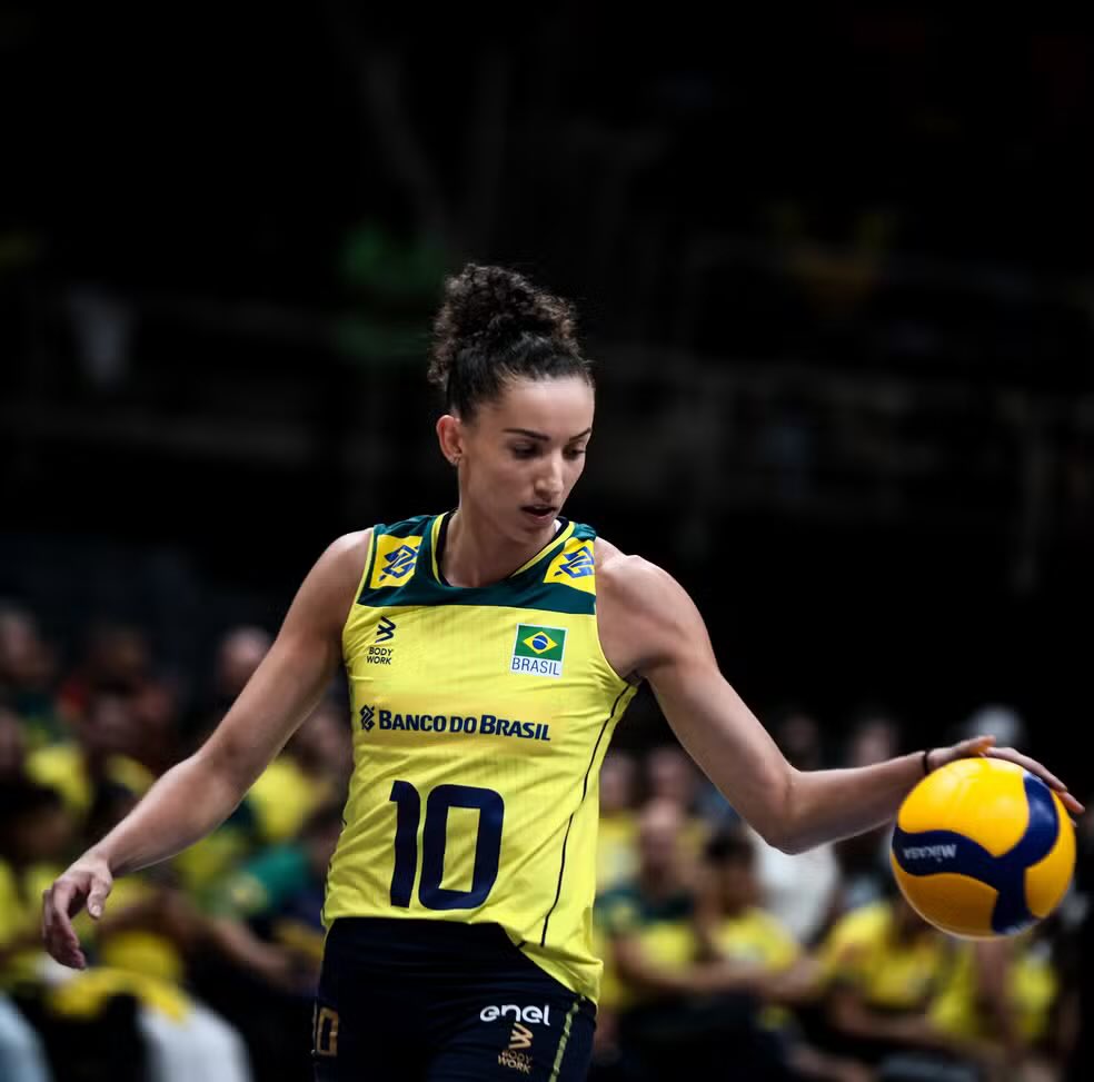lesbocine's tweet photo. ✌🏽OLTA ✌🏽IDA #VNLnaGETV https://t.co/S0JhiMgBFu