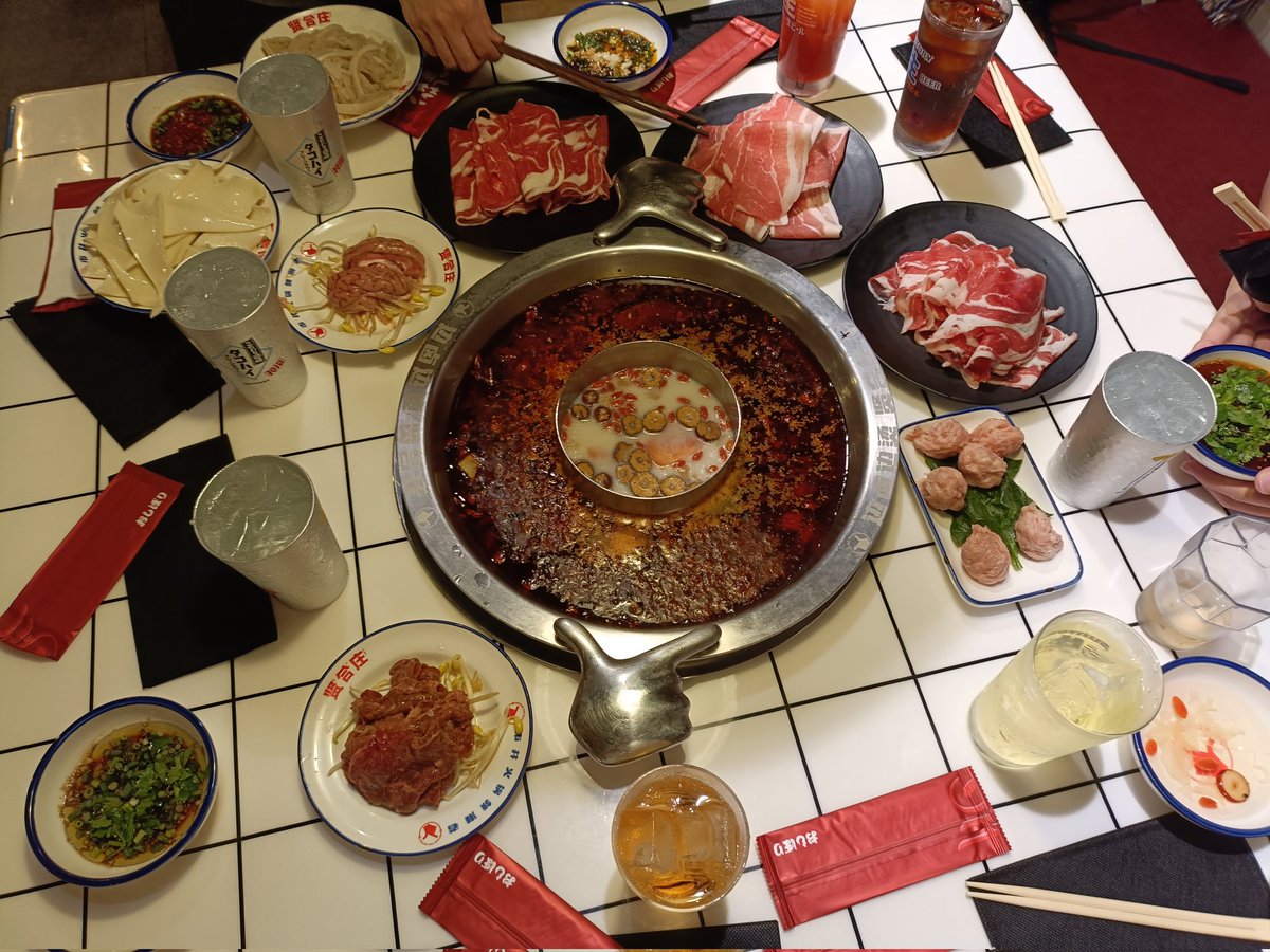 Remo__Shado's tweet photo. Day.1 Day.2 両日ともにお疲れ様でした！！色んな人に会えたし、凄く楽しい思い出になりました！！またイベントなど行く機会があったら是非よろしくお願いします！お会いした方々、一緒に周ってくださった方々、本当にありがとうございました！！👊👊👊 https://t.co/GroWO0ZAj0