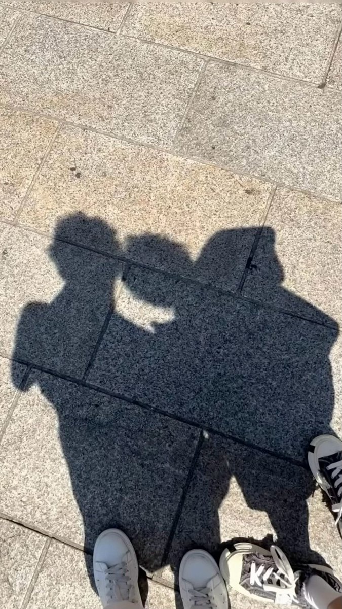 Tonni07181662's tweet photo. When they capture their shadow 🌘

#doublehelix #aylio https://t.co/G2EDfvz9hi
