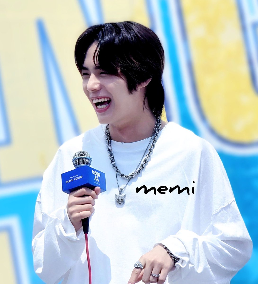 memi_chan00's tweet photo. ⋆⸜ ੈ¨̮ ʜᵅᵖᵖᵞ ʙⁱʳᵗʰᵈᵅᵞ⑅*⸝⋆ #황성빈 #82MAJOR https://t.co/dE3GuJgXv3