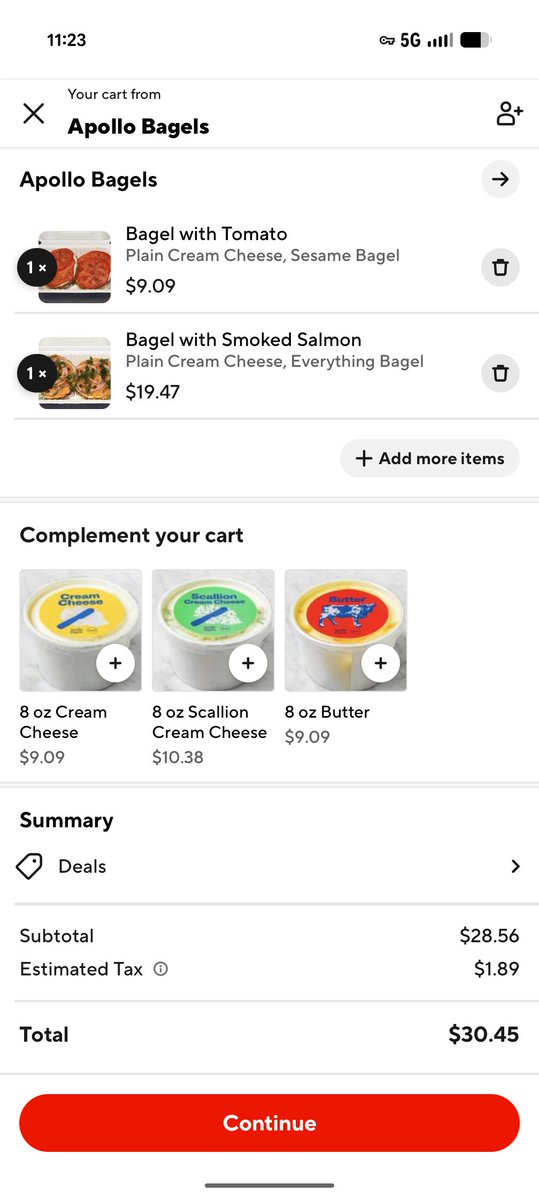 muhtarcan's tweet photo. Hey @DoorDash, are you ripping people off or is it Apollo Bagels? Why is there a $4 markup for a pickup order? I just took this photo in-store in Hoboken, NJ, and the screenshot was taken at the exact same time. Care to explain? This is nothing but a theft https://t.co/2PsxJy9h5R