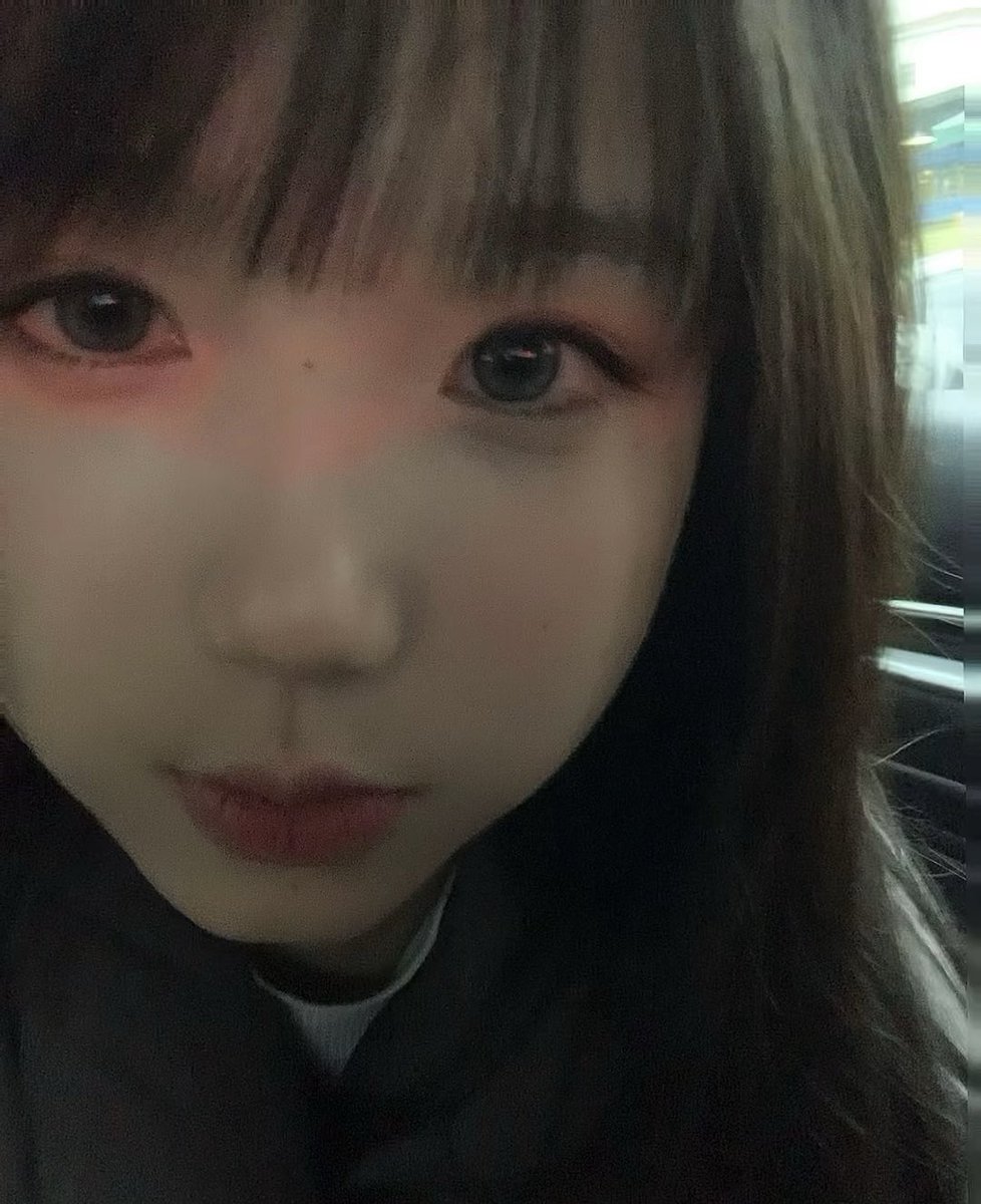 Tasharsn33's tweet photo. 未成年
这么早熟吗 
不好好学习 一天天 想什么 https://t.co/WH4fF0Ikil