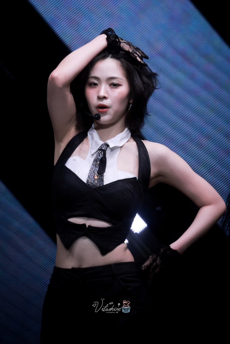 비타 tweet media