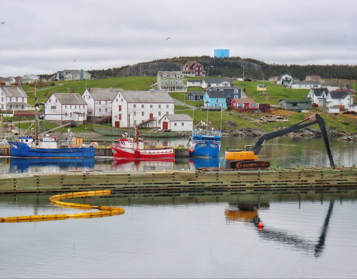 GrayMarker99's tweet photo. A calm Sunday morning in Bonavista, NL. https://t.co/8fv0bNvXpp