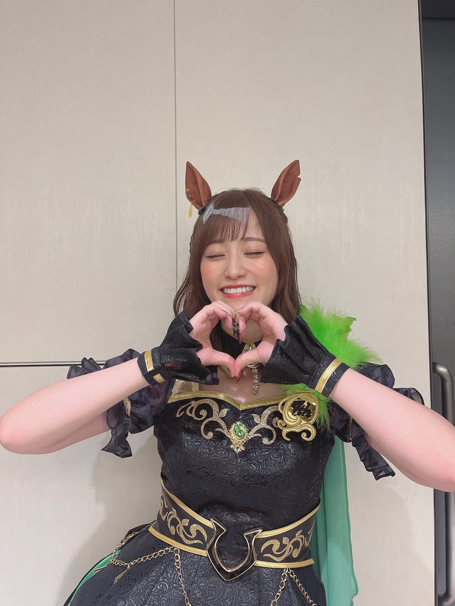 yuri_f_shibainu's tweet photo. #ウマ娘7th東京D2 ゴールインっ🥕
ご来場・ご視聴いただいた皆さま、ありがとうございました！
　
俺らからの愛、飛んできましたでしょうかっ！🫶🏻
トレーナーの皆さまと一緒にブチ上がることができて、とっても幸せでした☺️

また会おうな！相棒！ https://t.co/9ovBoOtubG
