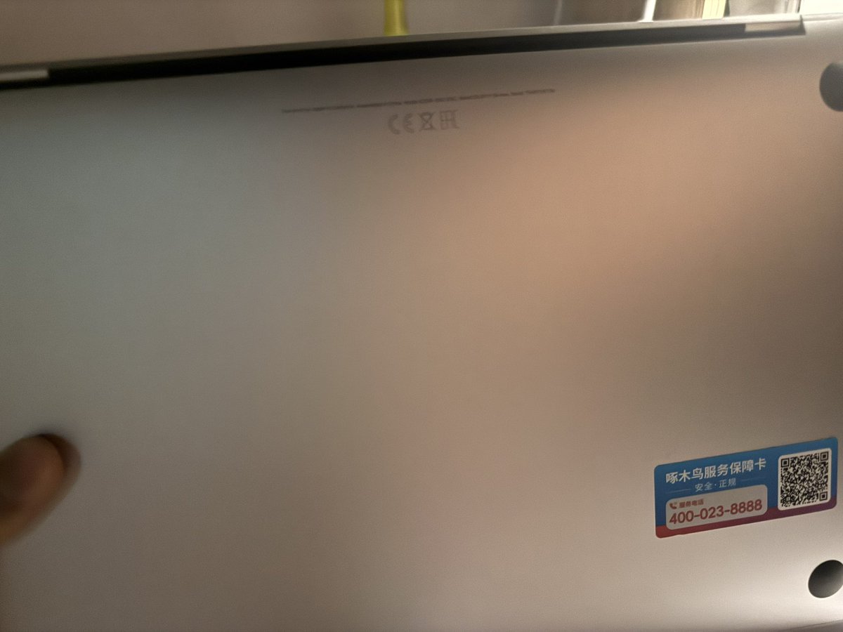 detectivepeter0's tweet photo. 我姐的英国苹果电脑真的是一坨屎… https://t.co/a355fqCd3G