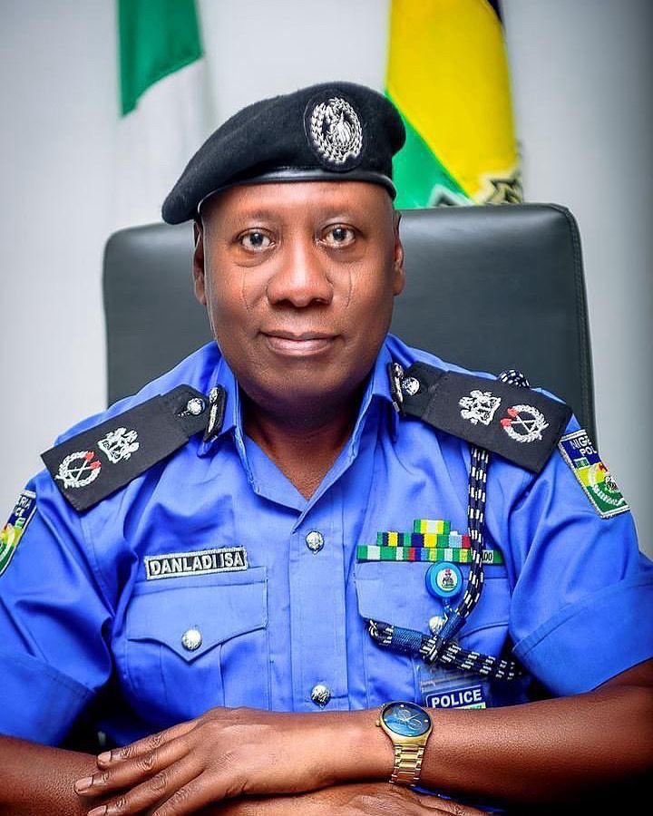 MaureenChinaka's tweet photo. PRESS RELEASE

ABIA POLICE COMMAND ARRESTS THE SUSPECT IN A VIRAL VIDEO  ASSAULTING A WOMAN: FACES ASSAULT / ATTEMPTED MURDER CHARGES

SUSPECT
Agwu Ukpo, Male, 37 years of Akanu Ohafia, Abia State. 

1. Leveraging on actionable intelligence, operatives of the Violent  Crime Response Unit (VCRU), Abia Command, have apprehended the above mentioned suspect, who was captured in a viral video assaulting one Amarachi Chiyere over a dispute relating to a pot of soup.

2. The case is currently under discreet investigation at the State Criminal Investigation Department (SCID), and the suspect will be charged to court upon the conclusion of investigations.

3. The Abia State Police Command once again strongly condemns this barbaric and inhumane act of domestic violence and reiterates the fact that such behaviour is unacceptable  under any circumstances. Members of the public are hereby  urged to desist from all forms of violence, as the Command remains fully committed to ensuring justice is served in the state and that perpetrators of crime will be made to face the wrath of the law.

Signed: 
DSP Maureen Chioma Chinaka
LLB, anipr, MNISMA
Police Public Relations Officer
FOR: Commissioner of Police
Abia State Command
21st June 2026
