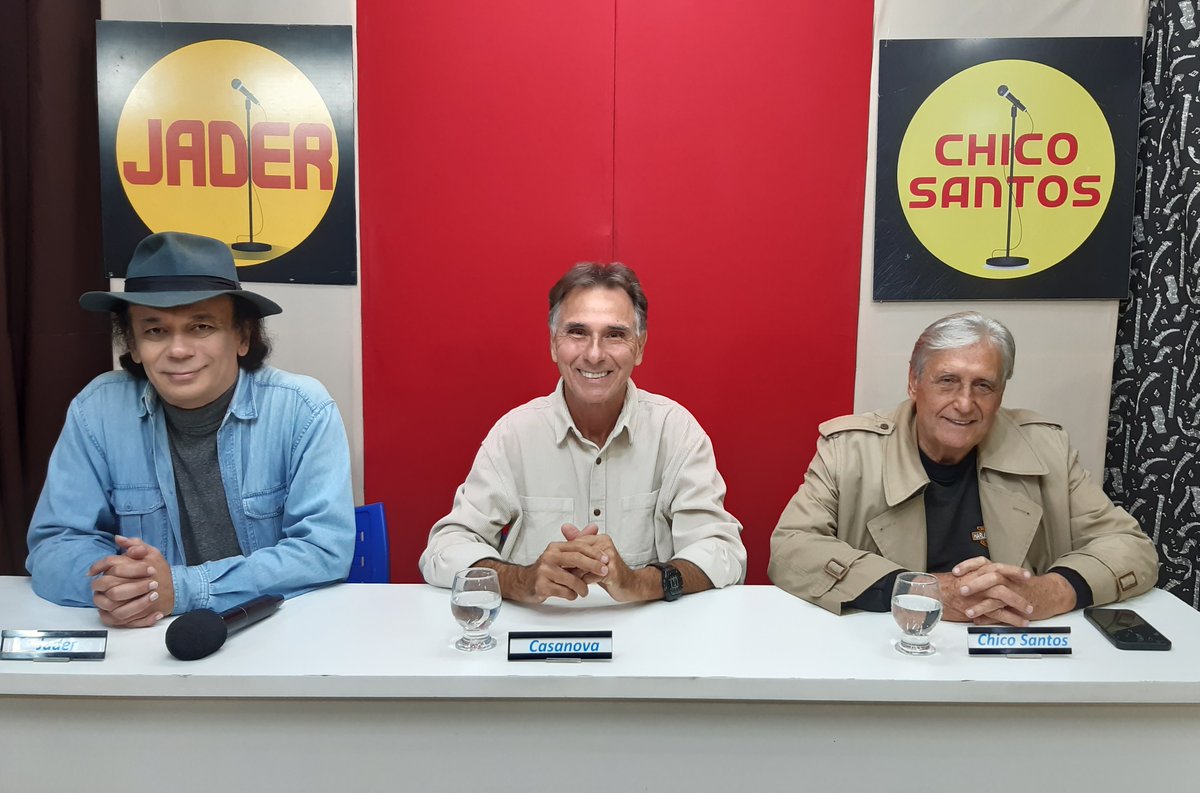 jadercantor's tweet photo. Hoje tem a reprise do SHOW DO CARLOS MAGALHÃES na TV CIDADE (Teresópolis, RJ) e para mais 13 Emissoras de TV no Brasil 📷📷📷📷📷📷📷 📷
Na foto: Eu, Marcos Casanova (Comunicador) e Chico Santos (Diretor Musical / Cantor)
#cantor #compositor #singer #songwriter #cantante #jader https://t.co/SC7P8YGM9H