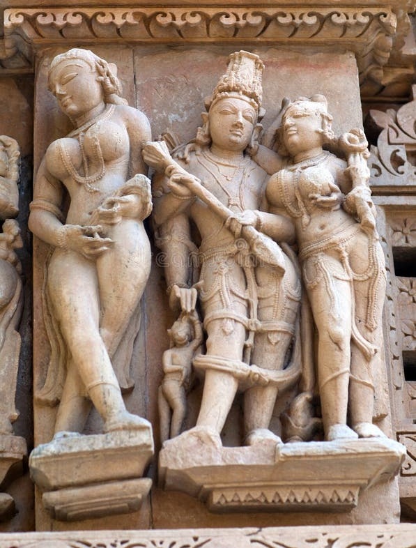 Sydusm's tweet photo. After the Dancing Girl, isn't it time the stone carvings at Khajuraho are also made sanskari? https://t.co/d3y5jnZi54