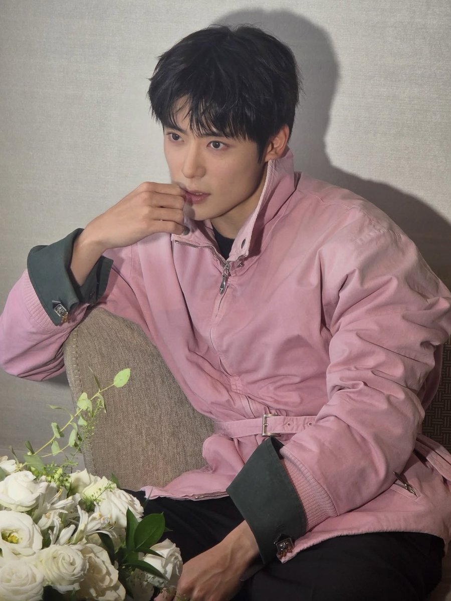 JAEWOOLOOKS's tweet photo. oh the man that you are, jeong jaehyun https://t.co/eFb2HTXUZa
