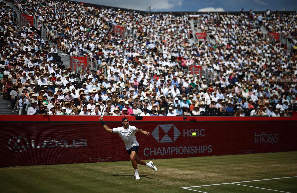 sebatorok's tweet photo. .@FranCerundolo hace historia, coronándose como el primer campeón argentino en el prestigioso @QueensTennis, al vencer a Tommy Paul por 6-7 (4), 6-4 y 6-3, en 3h.
Quinto título para Fran, 2do en césped y primero de categoría @atptour 500.
Otra vez top 20.
#afp https://t.co/A62pFgXA0k