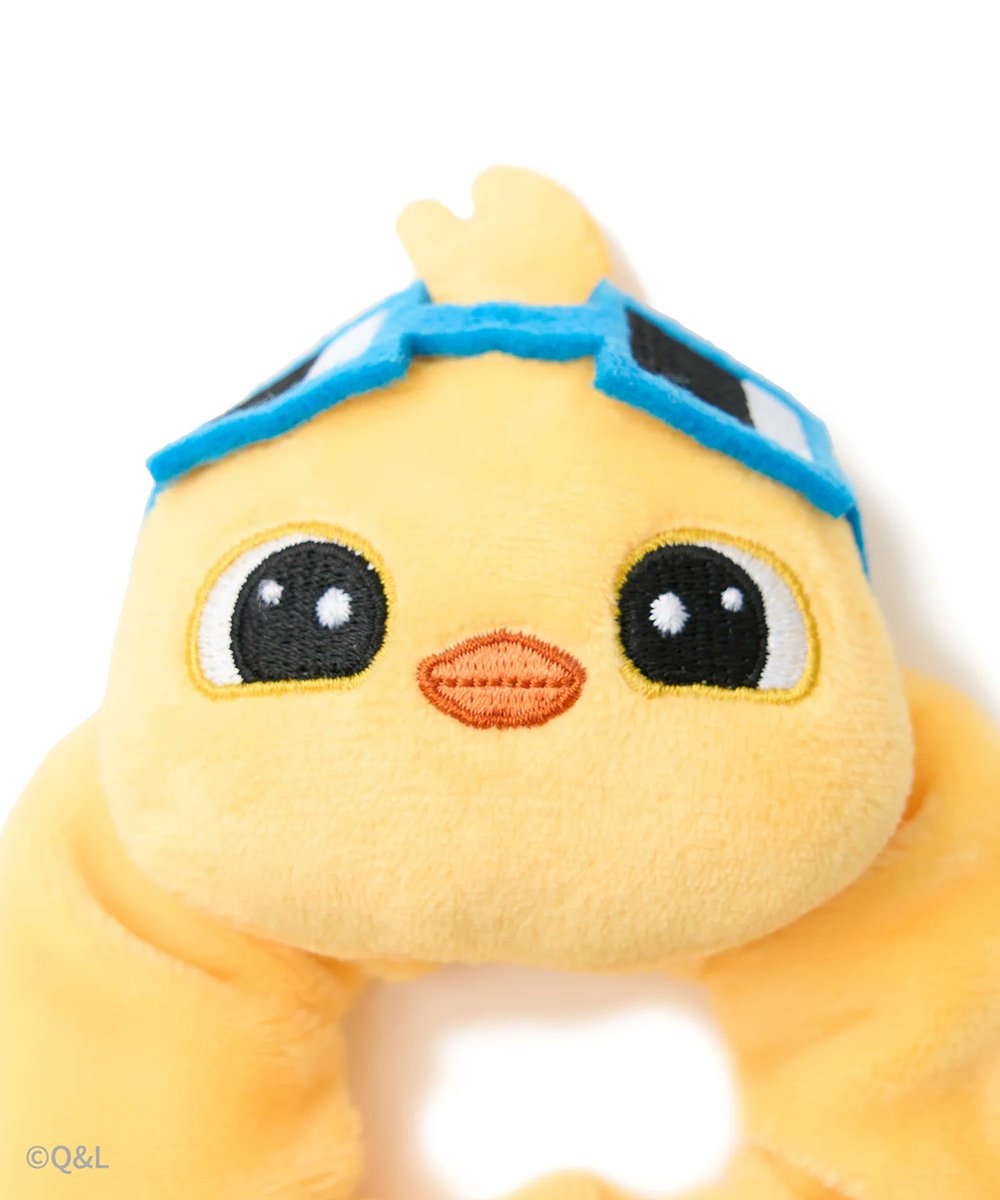 realmeetquack's tweet photo. 🫧 NEW ARRIVALS - Cozy new self care accessories are now available in the shop! 🌟 from scrunchies to spa headbands, treat yourself Quack and Lola style!  Available in both Quack and Lola versions- which are you grabbing first? 👀  Shop now via link in bio and in comments! 💓 https://t.co/MSm6TUrc6Z