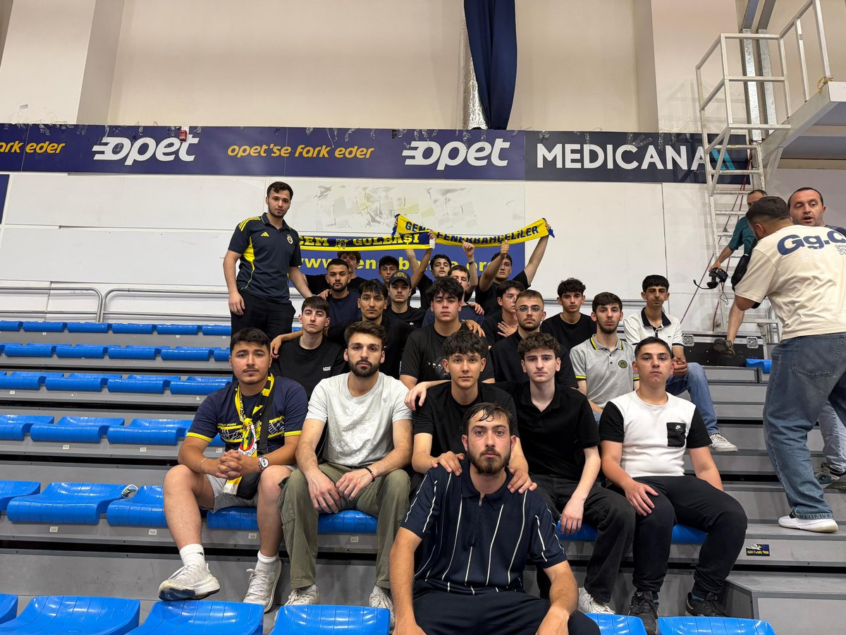 umraniyegfb34's tweet photo. 📍Metro Enerji Salonu

Fenerbahçe Tekerlekli Sandalye Basketbol takımımızı, Beşiktaş karşılaşmasında yalnız bırakmadık.

#ÜmraniyeGFB https://t.co/Sq7oW9IklC
