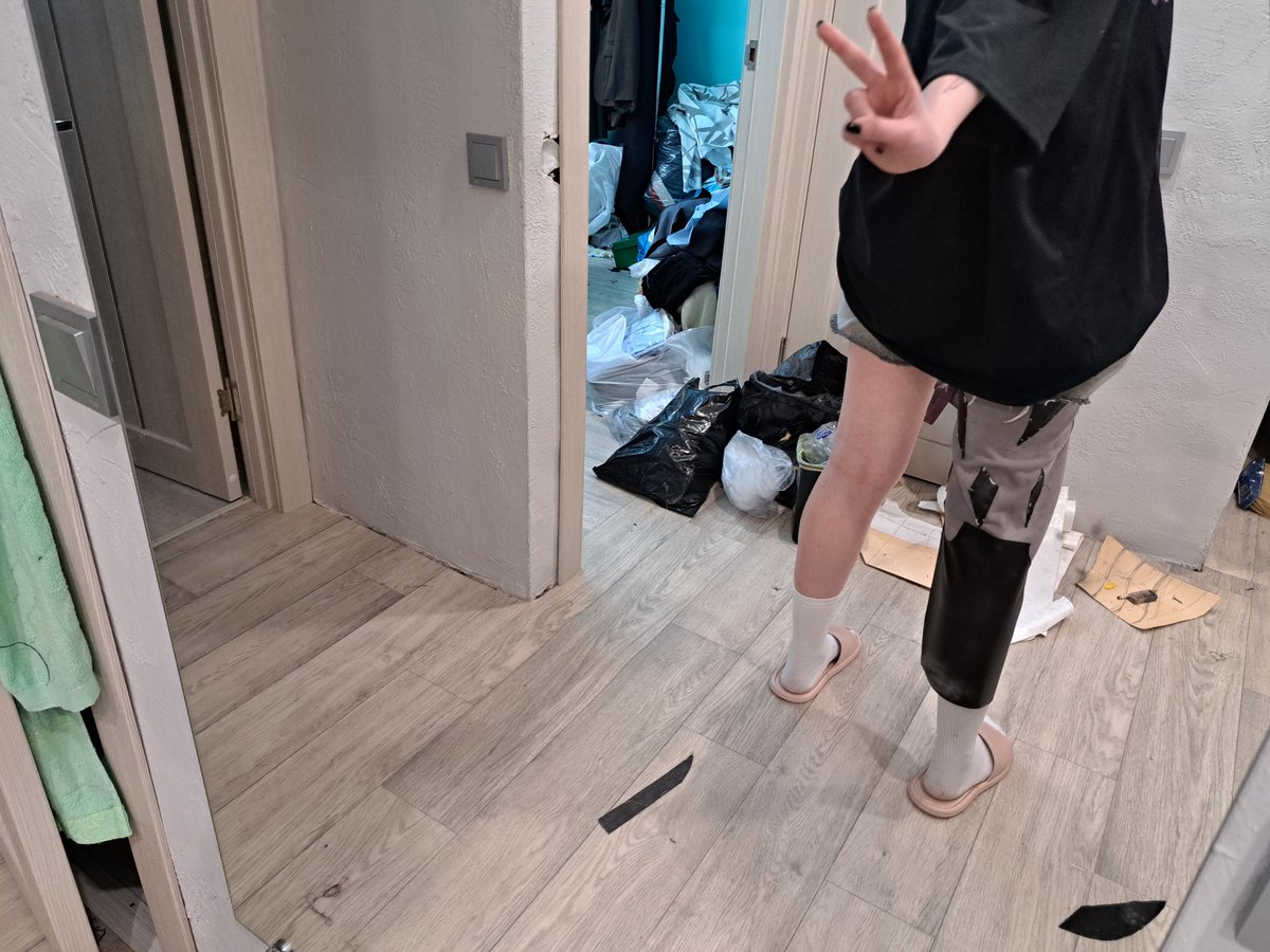 milmilto_'s tweet photo. Help 
Lol
#cosplay https://t.co/xvOgfXu37S