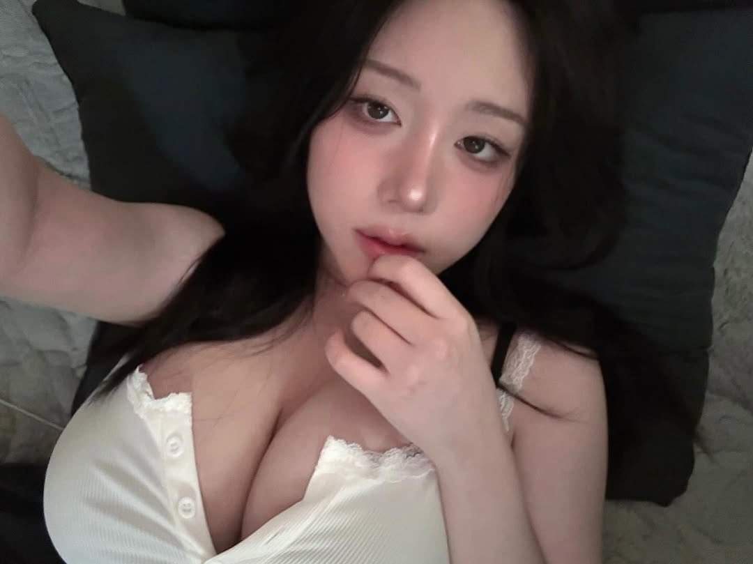 Som1204h's tweet photo. 晚安🥹   #母狗 #反差 https://t.co/m1K9XXAqpH