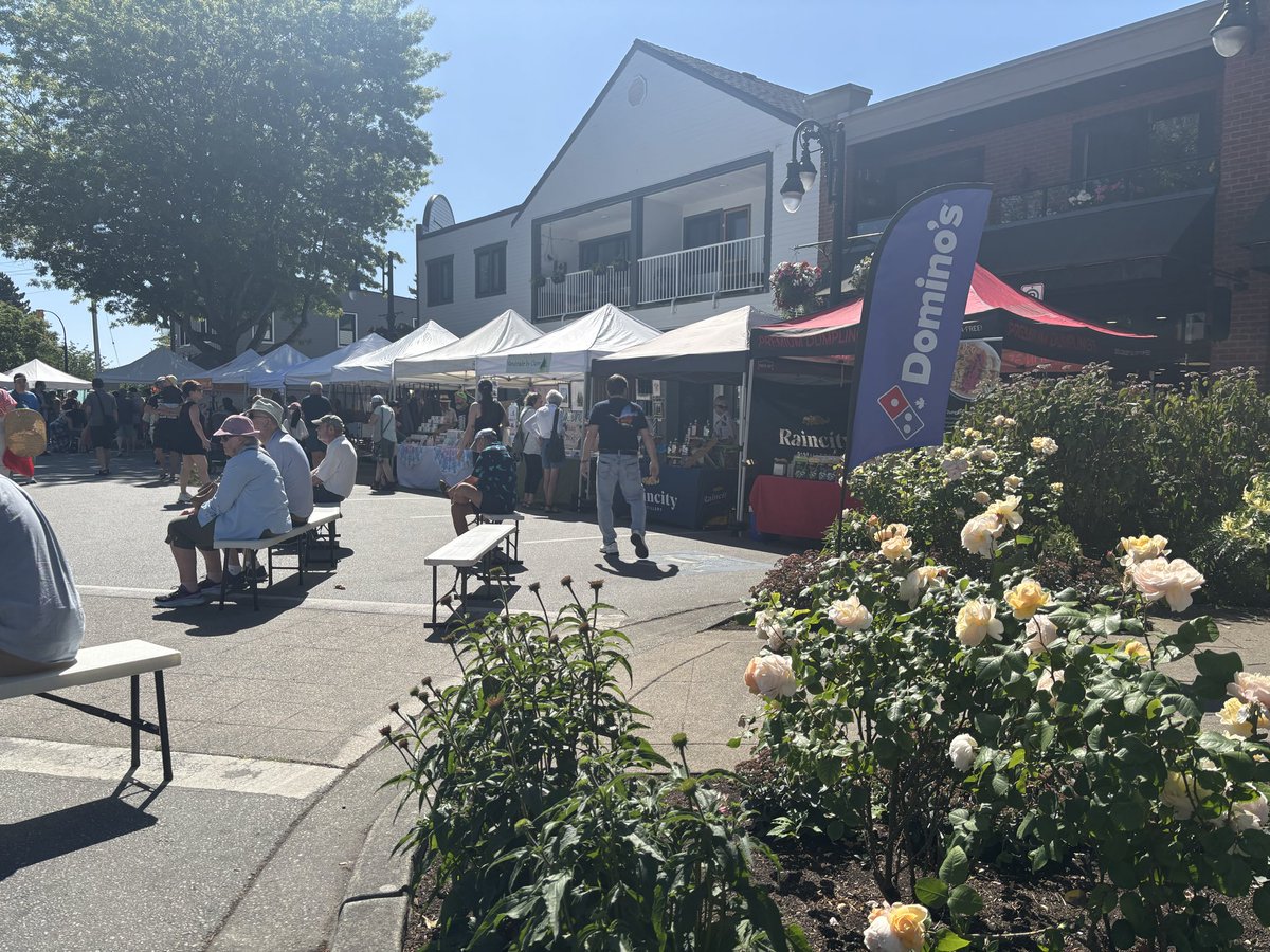 RdhRico's tweet photo. 数年ぶりのLadner Farmer’s Market、おやきを買いました🥰 https://t.co/SnBI624GK9