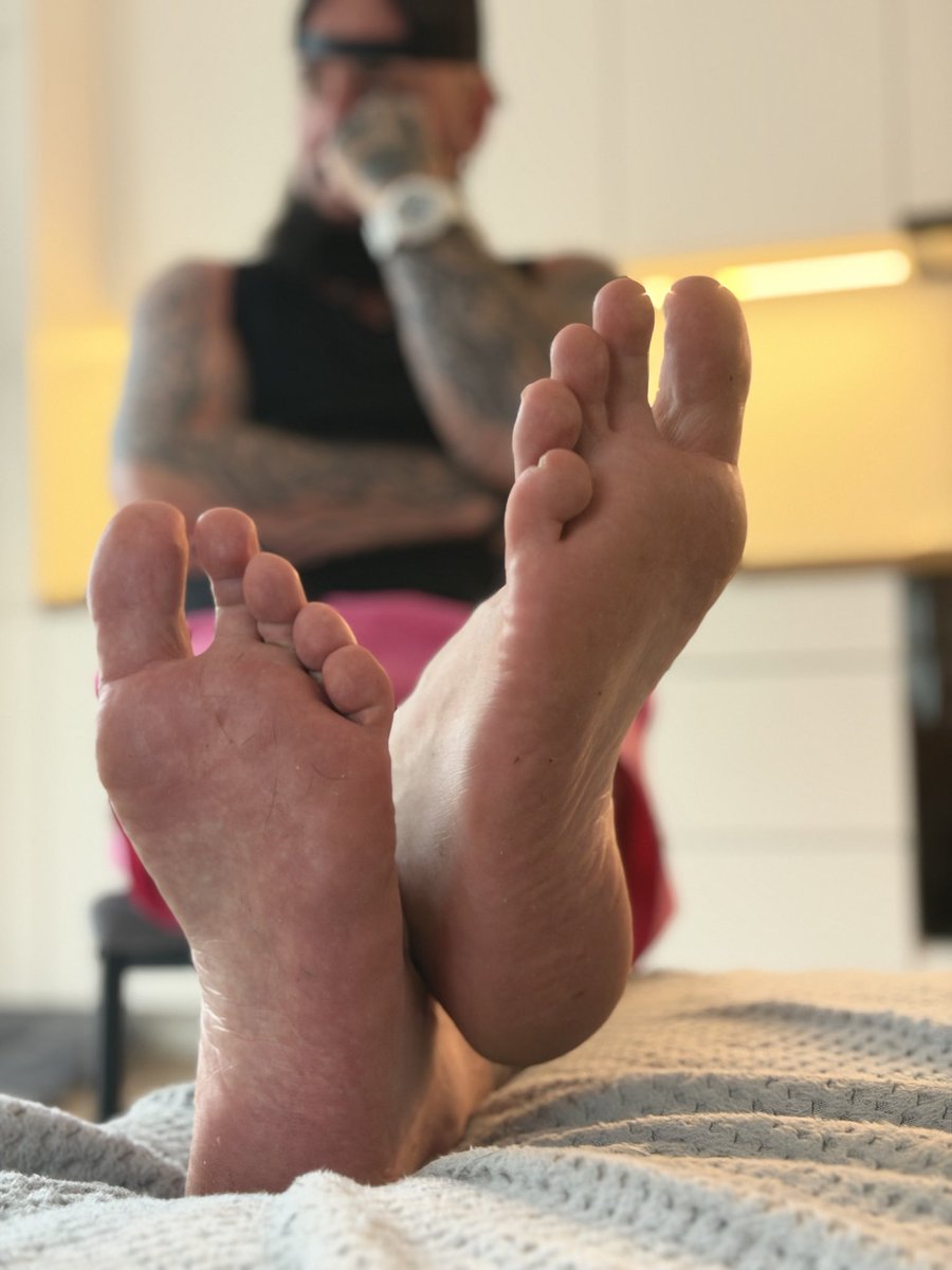InkedMaster666's tweet photo. Spacer 🚶‍♀️ a teraz ładnie klękasz i czyścisz !!!I ten zapach https://t.co/rMSITKFAoZ